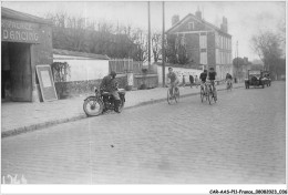 CAR-AASP11-0759 - FRANCE - CARTE PHOTO - ST CYR L'ECOLE - COURSE VELO.MOTO - St. Cyr L'Ecole