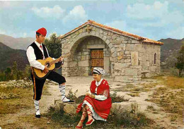 Folklore - Musique - Pays Catalan - Un Brin D'amour Près De La Chapelle Romane - CPM - Voir Scans Recto-Verso - Musique