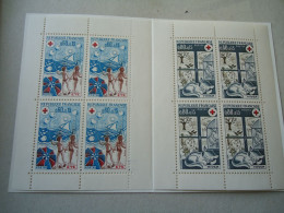 FRANCE  MNH   BIRD BIRDS CARNET  RED CROSS 1974 - Rotes Kreuz