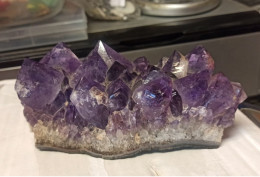 MINERAUX @ SUPERBE AMETHYSTE Du BRESIL @ 838 Grammes ! 16 Cm X 6,5 Cm X 6 Cm Très Beau Violet - Minéraux