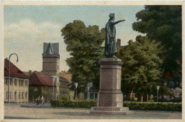 Dessau, Franz Denkmal - Dessau