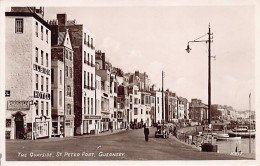 Guernsey - ST. PETER PORT - The Quayside - Hotel Albion - Publ. R.A. (Postcards) 8917 - Guernsey