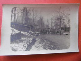 Carte Photo - Militaria - Guerre - Soldats - Poilus - Tranchées - Kasernen