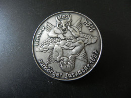 Old Badge Schweiz Suisse Svizzera Switzerland - Fasnacht Aarberg 1997 - Zonder Classificatie