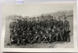 Autour De Colombier Une Compagnie En Bord De Piste - Années 1920 (16'684) - Colombier