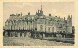 78 - Rambouillet - Le Château - Ensemble Sur Le Parc  - CPA - Etat Carte Provenant D'un Carnet - Voir Scans Recto-Verso - Rambouillet (Château)