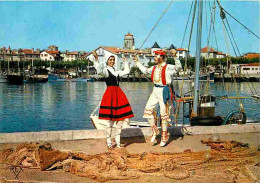 Folklore - Danses - Pays Basques - St Jean De Luz - Danseurs Basques - Le Frandango - CPM - Voir Scans Recto-Verso - Danze