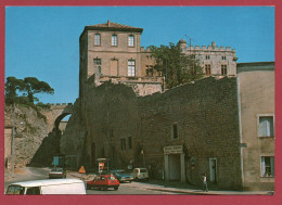 30 - ARAMON - Le Pont Et Le Mur Du Château - Aramon