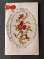 Fantaisie - Carte Brodée - Fleurs Bordeaux - Poême à L'intérieur - Contour Du Médaillon Fleur - Carte Postale Ancienne - Borduurwerk