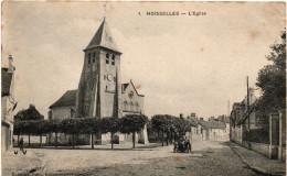 MOISSELLES  -  95  -  L'Eglise  - Vieille Voiture - Moisselles