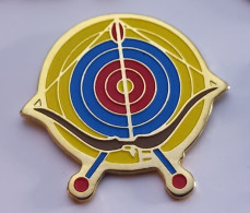 N253 Pin's Tir à L'arc La Cible Signé Laboratoires KODAK Achat Immédiat - Archery