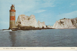 E96.Postcard. The Needles Rocks And Lighthouse. Isle Of Wight. - Autres & Non Classés