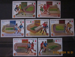 GUINEA 1982 ~ S.G. 1068 - 1074 IMPERF. ~ WORLD CUP FOOTBALL CHAMPIONSHIP. ~  MNH #03466 - República De Guinea (1958-...)