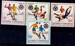 ROMANIA 1970 FOOTBALL MI No 2842-5 MNH VF!! - Ungebraucht