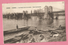 A201 CPA  COSNE (Nièvre)  Le Pont Sur  La Loire  - Les Laveuses  +++++ - Cosne Cours Sur Loire