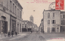 A7-82) LAVIT - TARN ET GARONNE -  PLACE DE LA MAIRIE ET GRAND ' RUE - HABITANTS - EN  1910  - Lavit