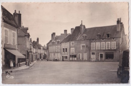 A12-58) MOULINS - ENGILBERT - NIEVRE - PLACE LAFAYETTE - RUE  NOTRE - DAME - ANIMEE - COMMERCES - HABITANTS  - EN  1903  - Moulin Engilbert