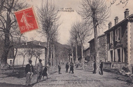 B13-30) CHAMBORIGAUD - GARD - LA GRANDE  PLACE - LA MAIRIE ET LA POSTE - ANIMATION - HABITANTS - EN  1907 - Chamborigaud