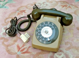 Années 1980 Téléphone à Cadran H.P.F 74 Bonneville (Haute-Savoie) Socotel Modèle S63 - Telefonia