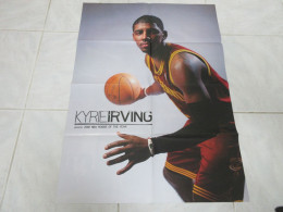 BASKET NBA POSTER 09 Kyrie IRVING CLEVELAND Au Dos Andre IGUODALA SIXERS         - Other & Unclassified