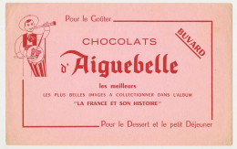 Buvard 21.5 X 13.5 Les Chocolats AIGUEBELLE  Joueur  De Fifre Et Tambourin - Chocolat