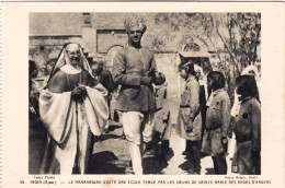 INDE - Ajmer ( Rajasthan ) Le Maharadjah Visite Une Ecole Tenue Par Les Soeurs De Sainte Marie Des Anges D Angers  - Indien