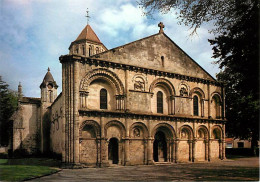 17 - Surgères - La Façade Romane De L'église Notre Dame - Carte Neuve - CPM - Voir Scans Recto-Verso - Surgères