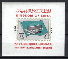 LIBYA  3.5.1966; Bâtiment Administratif De L'OMS; Mi-Nr. 218 Bloc 15; MNH, Neuf ** - Libië