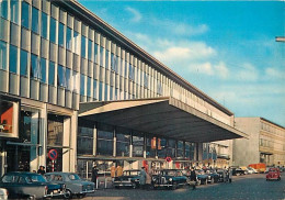 Automobiles - Belgique - Liège - Gare Des Guillemins - CPM - Voir Scans Recto-Verso - PKW