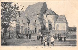 18-LERE- PLACE DE L'HÔTEL DE VILLE - Lere