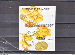 SAO TOME 1990 CHAMPIGNONS Yvert BF 78, Michel Block 237 Oblitéré, Used - São Tomé Und Príncipe