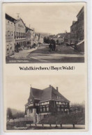 39024102 - Waldkirchen ( Bayr. Wald ). Untere Marktplatz Bauernschule Gelaufen 1935. Rueckseite Leicht Fleckig. Leichte - Passau