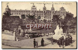 CPA Nice Excelsior Hotel Regina Et La Statue De La Reine Victoria - Parcs Et Jardins