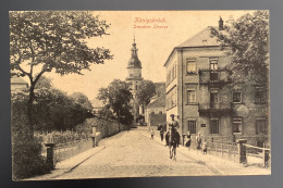 AK Königsbrück Dresdner Straße Soldat Pferd Passanten Gestempelt/o 1915 KÖNIGSBRÜCK ÜBUNGSPLATZ - Königsbrück