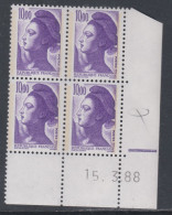France Type Liberté N° 2276 XX : 10 F. Violet En Bloc De 4 Coin Daté Du 15 . 3 . 88 1 Barre Gomme Légèrement Altérée  TB - 1980-1989