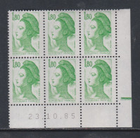 France Type Liberté N° 2375 XX :  1 F. 80  Vert  En Bloc De 6 Coin Daté Du 23 . 10 . 85 ; 1 Barre, Sans Charnière TB - 1980-1989