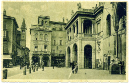 F.810  LODI - Palazzo Del Comune - Lodi