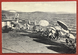 Cartolina - Follonica ( Grosseto ) - Bagni Parrini - 1956 - Grosseto