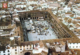 1 AK Spanien * Cordoba - Blick Auf Den Plaza De La Corredera - Luftbildaufnahme * - Córdoba