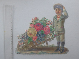 CHROMO DECOUPIS Gaufré Grand Format: ENFANTS Avec BROUETTE De FLEURS - Tenue De Marin Rose - Enfants