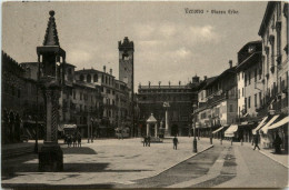 Verona - Piazza Erbe - Verona