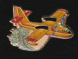 77649-Pin's .Avion.Canadair.Aviation.Sapeurs Pompiers. - Avions