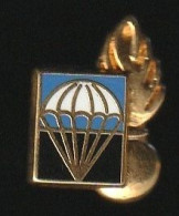 77653-Pin's .Parachutisme.Militaire.Armée.signé Boussemart. - Parachutespringen