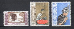 LAOS   N° 240 à 242    NEUFS SANS CHARNIERE    COTE 3.00€     PHILATELIE ARTISANAT - Laos