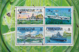 Gibraltar Bloc N* Yv:17 Mi:18 Navires De Guerre I (Trace De Charnière) Tâche - Gibraltar