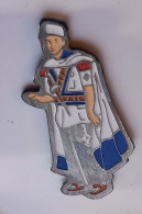 N442 Pin's Militaire Soldat Soldier Zouave Légionnaire GI ? De Quel Pays ? INFIRMIER Achat Immédiat - Armee