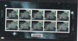 HOLOGRAMS - NEW ZEALAND - 1994- MAN ON MOON £1.50 SHEETLET OF 10  MINT NEVER HINGED, SG CAT £22.50 - Ologrammi