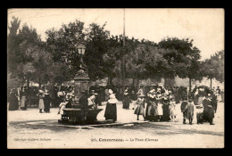 29 - CONCARNEAU - PLACE D'ARMES - Concarneau