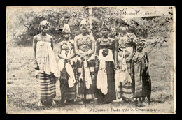 GUINEE - JEUNES FILLES APRES LA CIRCONCISION - ETHNOLOGIE - Guinée