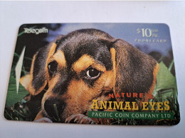 NEW ZEALAND  MAGNETIC $ 10,-DOG / NATURES ANIMAL EYES  /141C  / VERY FINE USED    **16565** - New Zealand